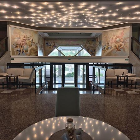 Sole Mio Wellness & Spa โนวีซาด ภายนอก รูปภาพ