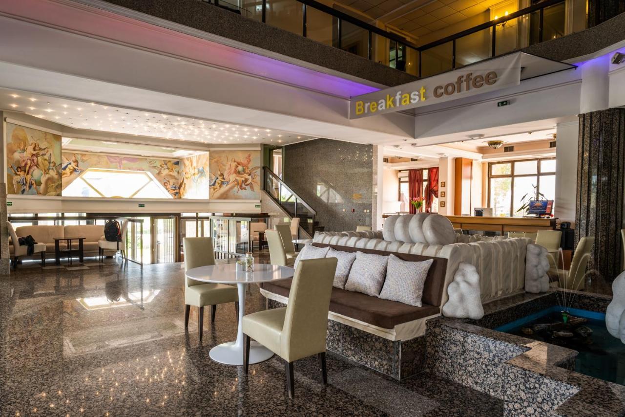 Sole Mio Wellness & Spa โนวีซาด ภายนอก รูปภาพ