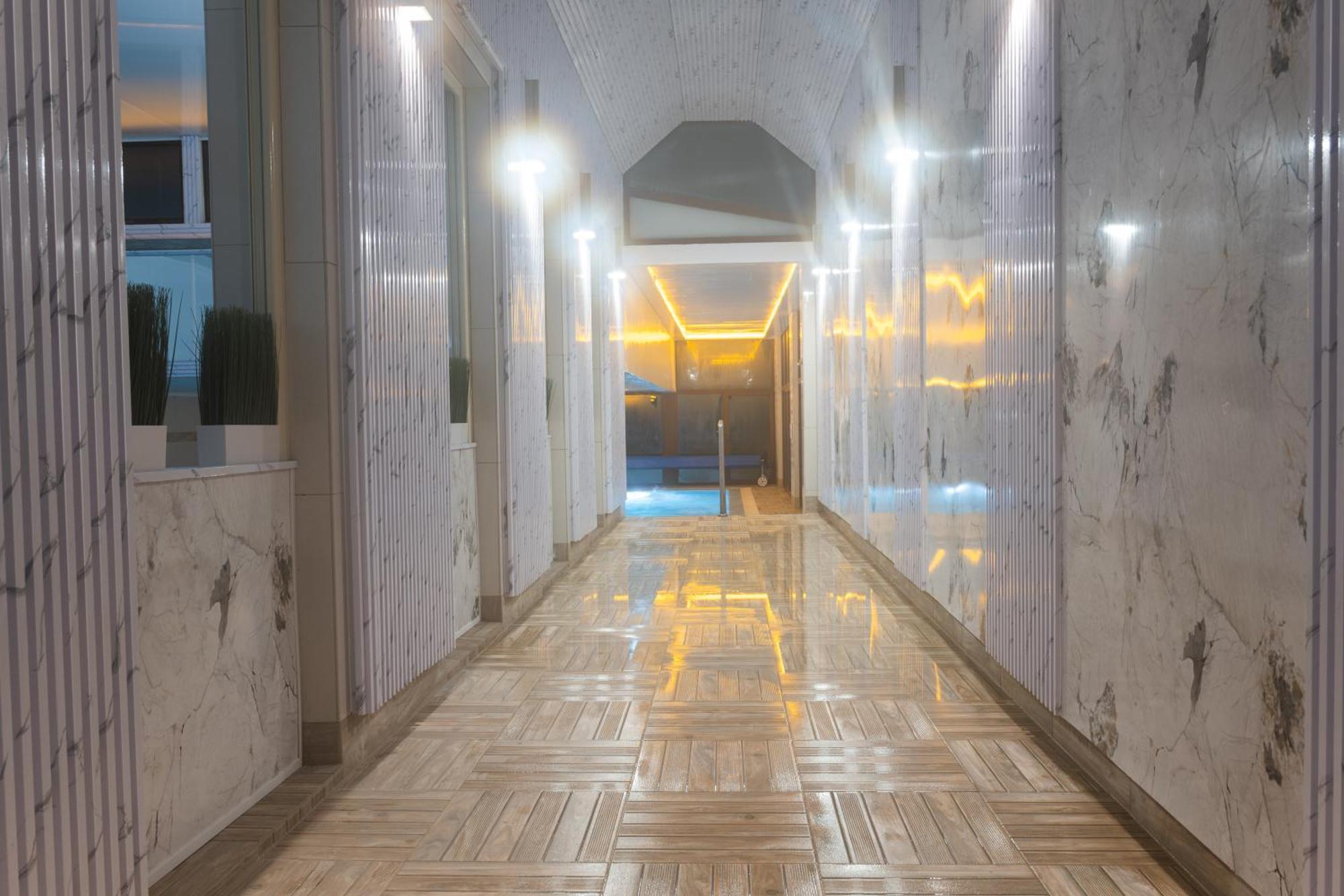 Sole Mio Wellness & Spa โนวีซาด ภายนอก รูปภาพ